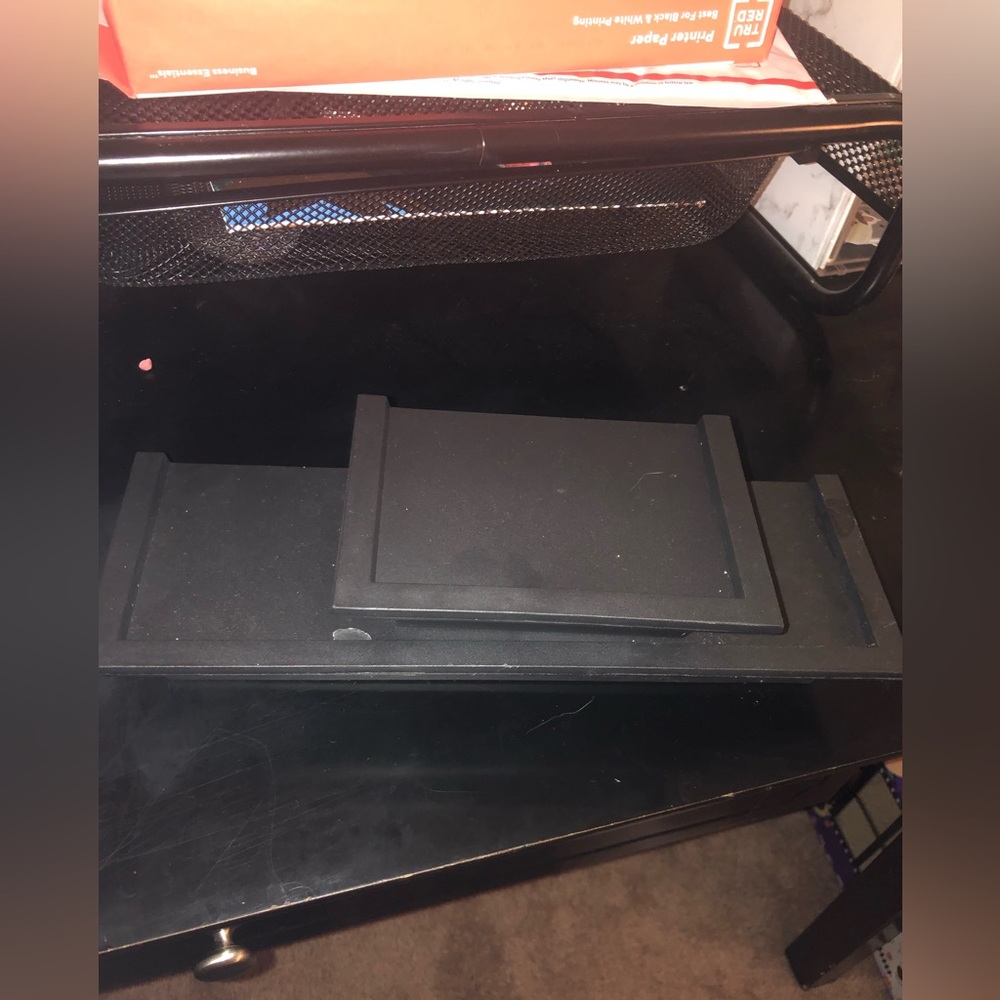 Set of 2 wall shelves